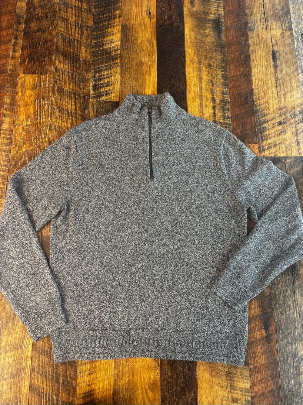 J.Crew Men’s 100% Organic Cotton Marled Gray Mock Neck 1/4 zip sweater size M